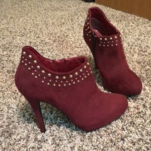 Stunning red booties heels with gold embellishment